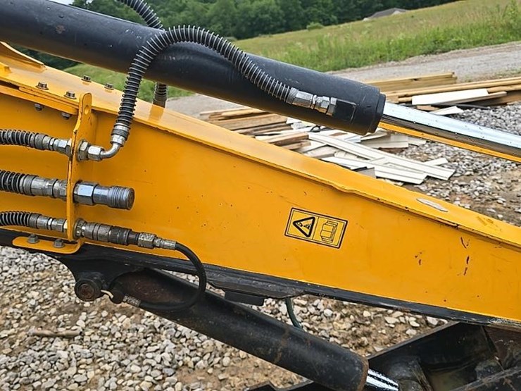 jcb-67c-1-image-17