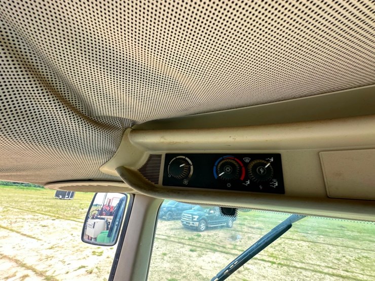 2008-john-deere-6330-premium-image-22