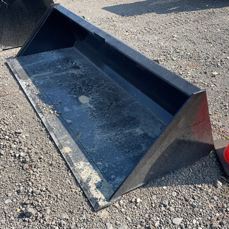 #1005 • SWICT 84" SKID STEER SMOOTH BUCKET