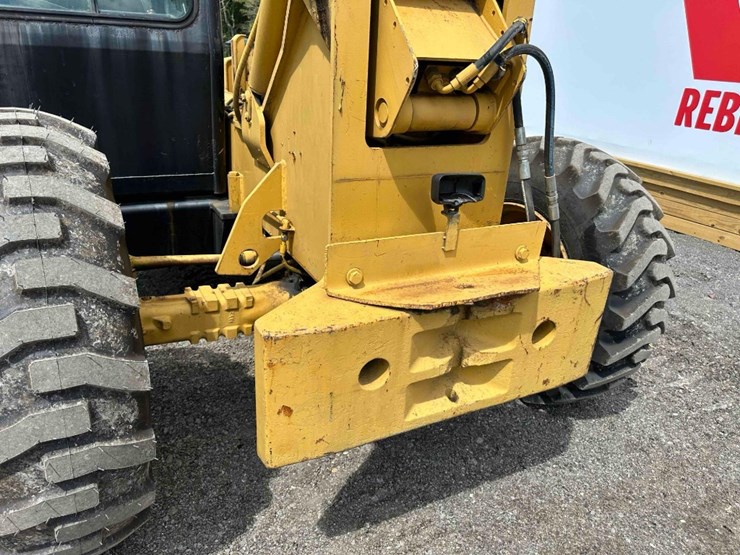 1999-caterpillar-th82-image-23