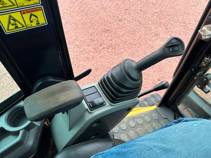 2019-caterpillar-303.5e2-cr-image-62