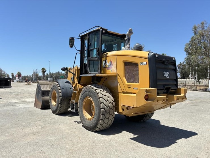 2022-caterpillar-930m-image-4