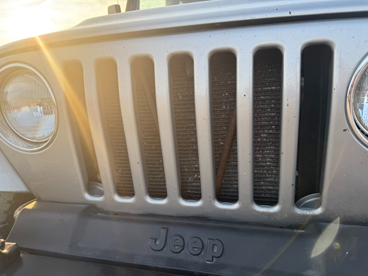 2000-jeep-wrangler-image-17