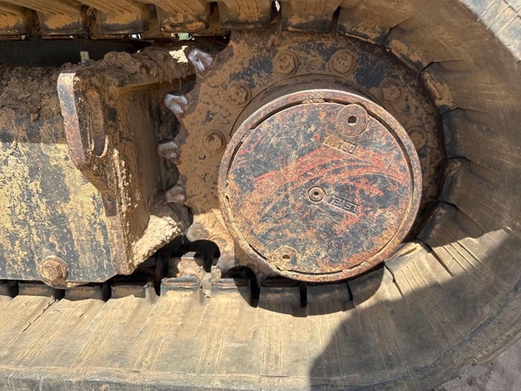 2015-caterpillar-305e2-cr-image-10
