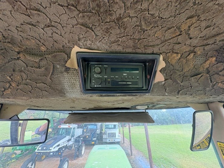 john-deere-8560-image-47