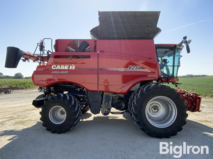 2021-case-ih-8250-image-4