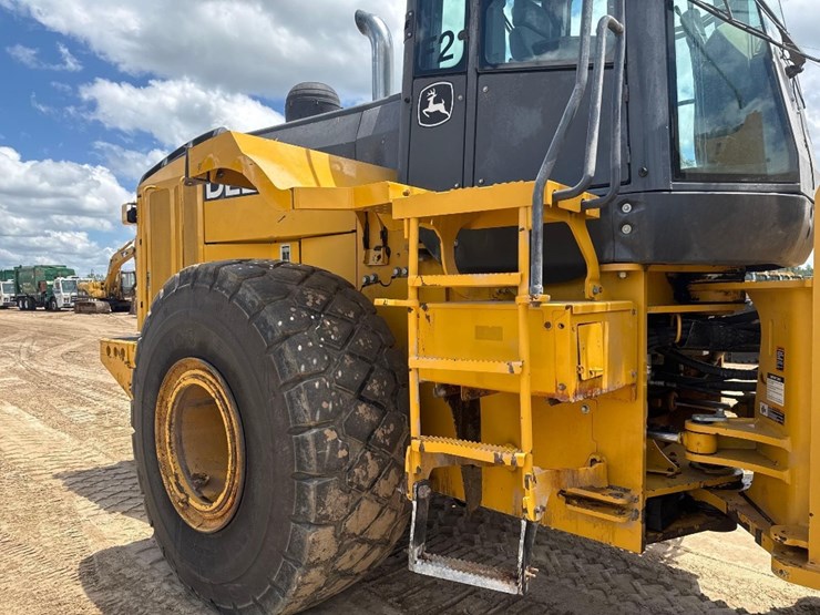 2015-deere-744k-image-20