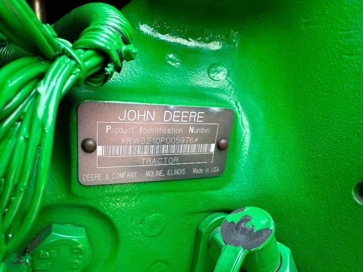john-deere-8210-image-72
