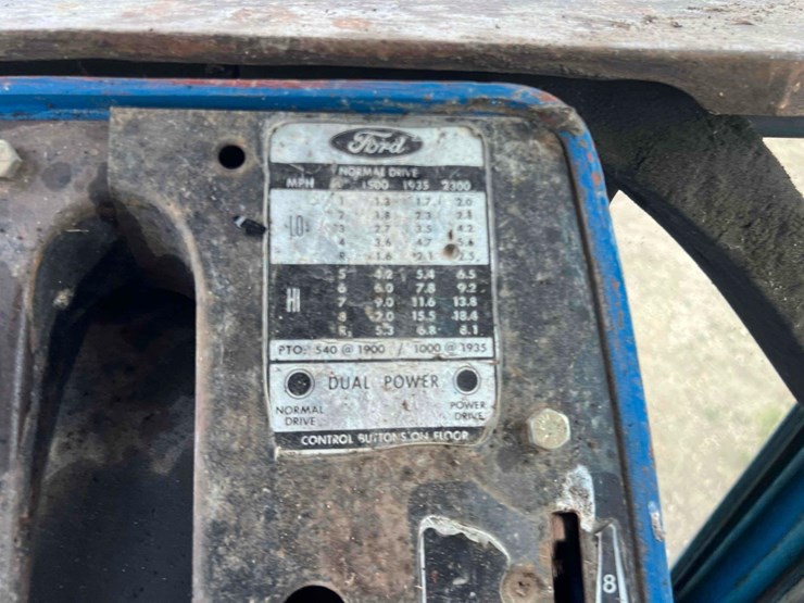 ford-8000-image-17