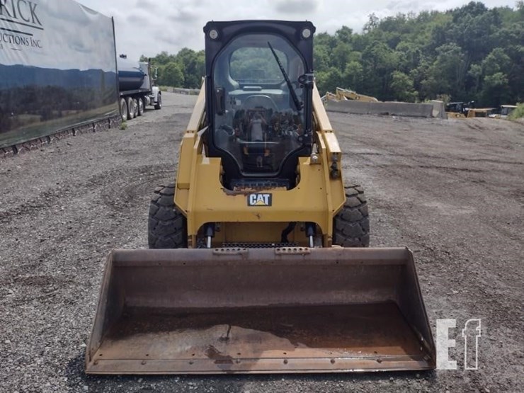 2018-caterpillar-246d-image-2
