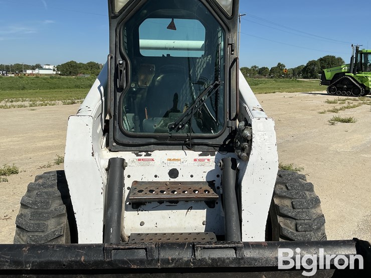 2002-bobcat-s250-image-12