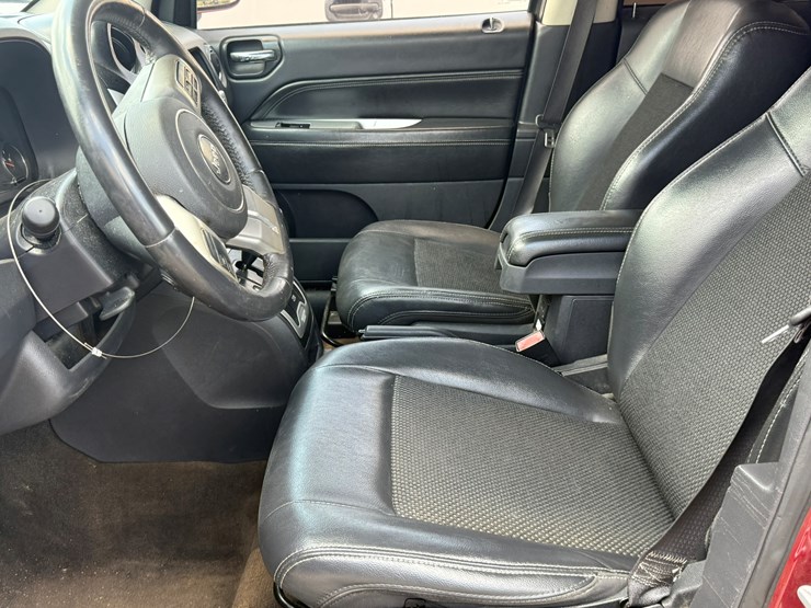 2016-jeep-compass-image-26