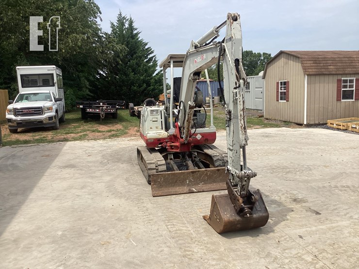 2006-takeuchi-tb135-image-7