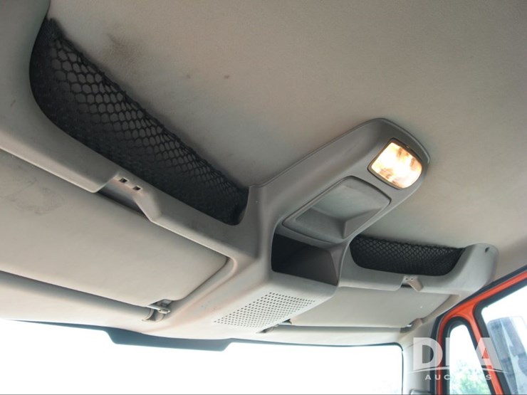 2009-international-durastar-4400-image-29