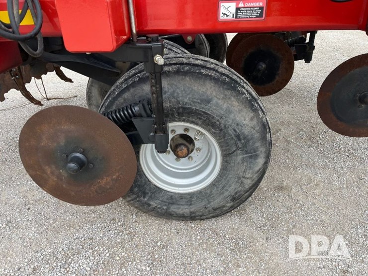 2016-caseih-940-nh3-tool-bar-(jn2532,-unit-561)-image-43