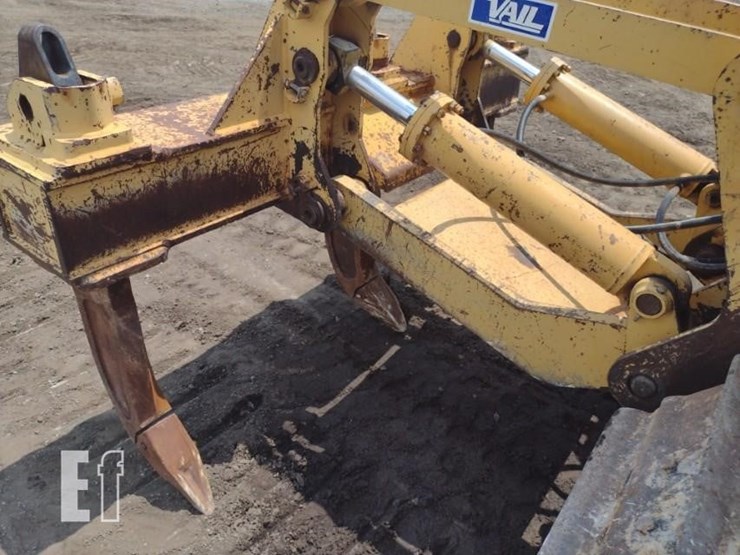 2011-deere-850k-image-45