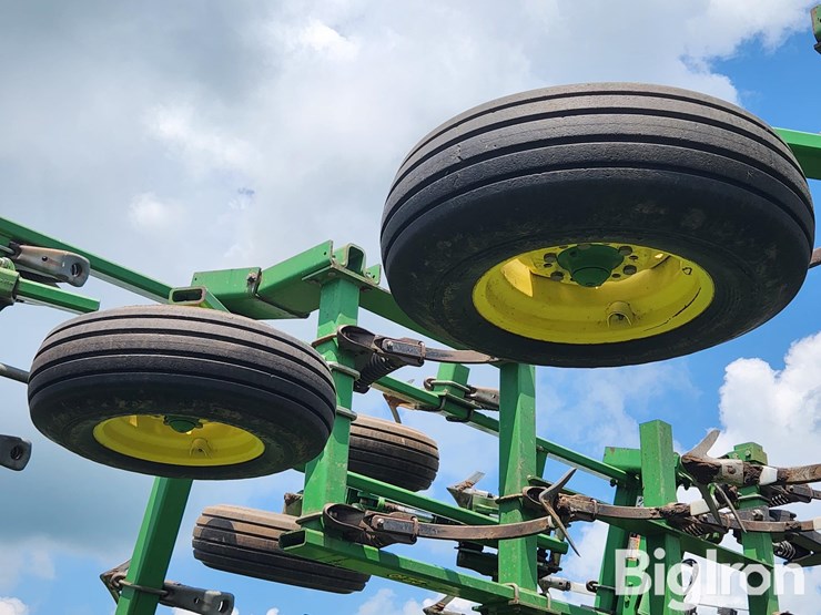2005-john-deere-41-image-17