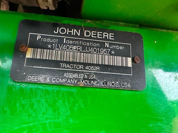 2018-john-deere-4052r-image-60