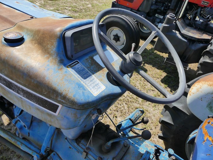 ford-2810-image-12