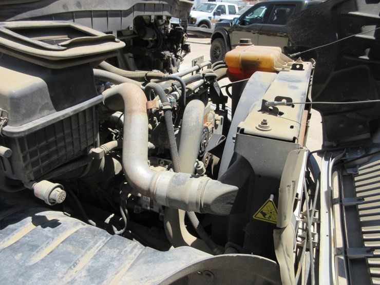 2014-international-durastar-4300-image-6
