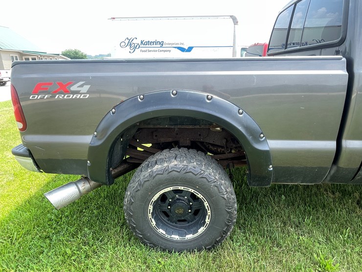 2004-ford-f350-image-34