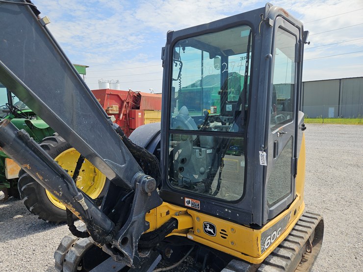 2019-deere-60g-image-5
