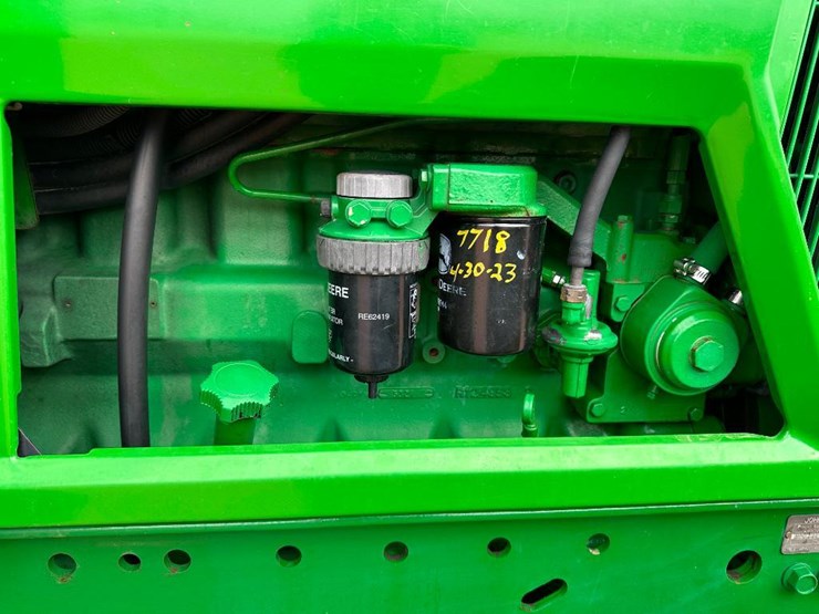 1996-john-deere-7400-image-36