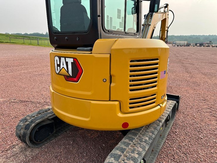2020-caterpillar-303-image-18