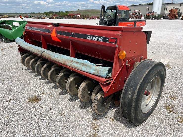 case-ih-5300-image-5