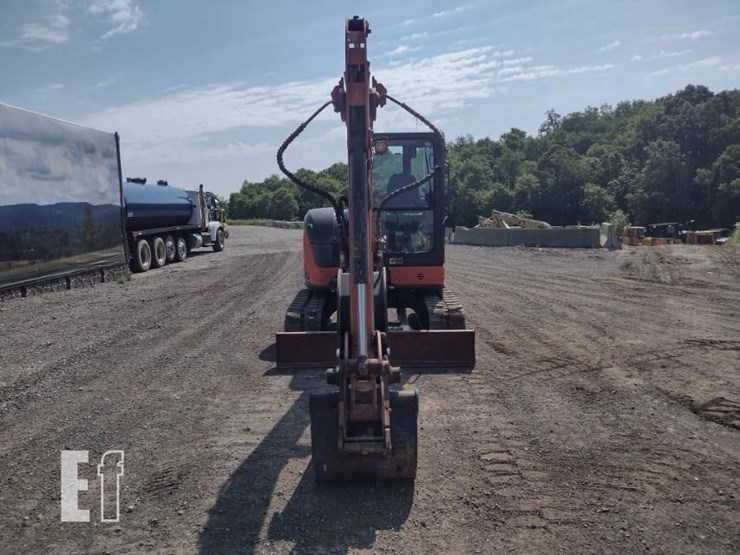 2013-hitachi-zx50u-5n-image-2