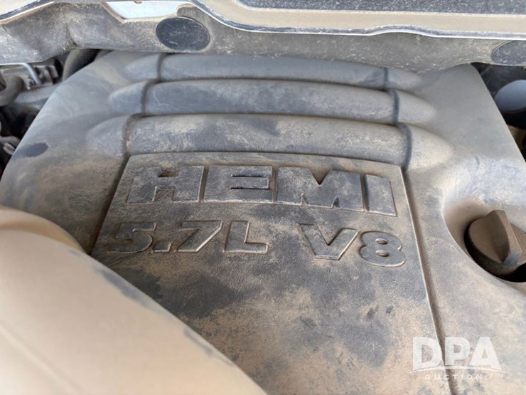 2015-dodge-ram-1500-image-24