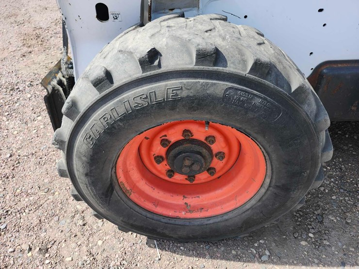 2016-bobcat-s650-image-17