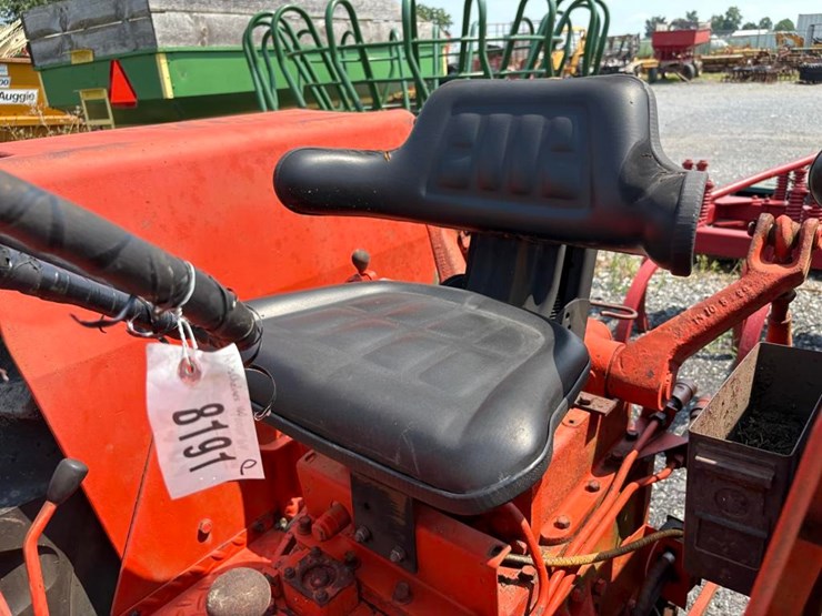 allis-chalmers-160-tractor-image-18
