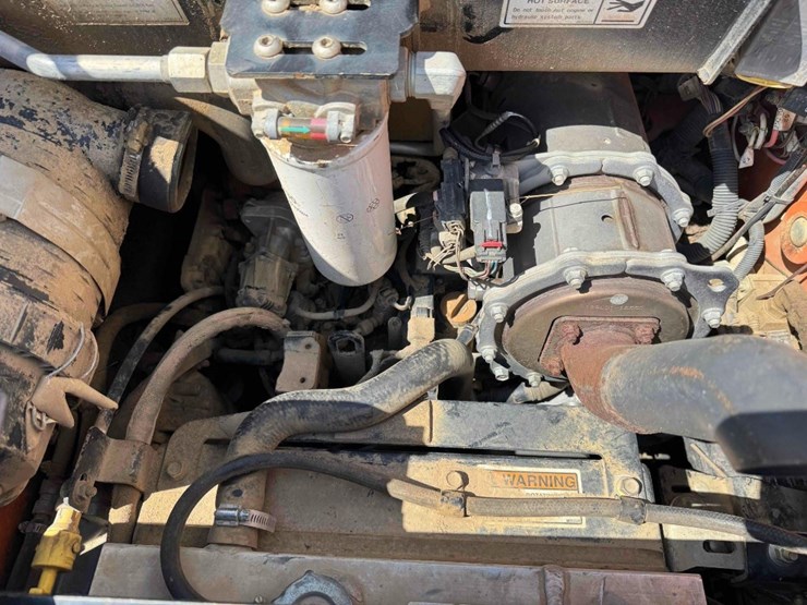 2019-gehl-rt105-image-48