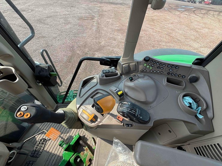 2023-john-deere-6155m-image-24