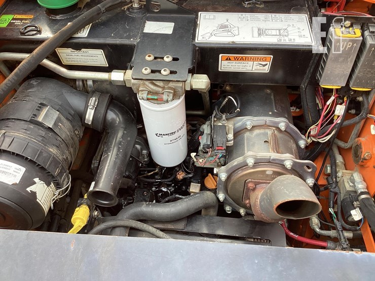 2019-gehl-rt105-image-14