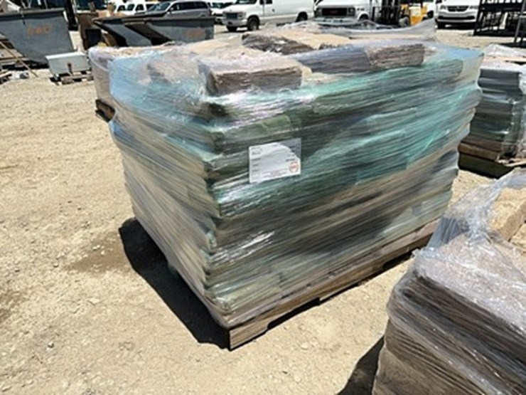 lot#-123-pallet-of-paver-stones-image-1