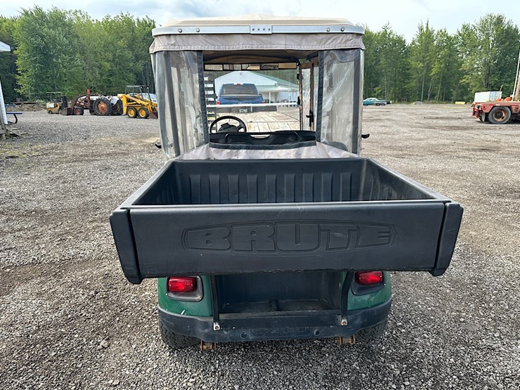 ez-go-4-seater-golf-cart-image-6