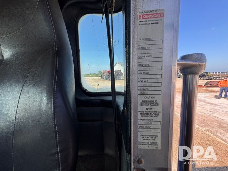 2000-kenworth-t800-image-94