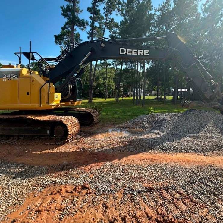 2018 DEERE 245G LC