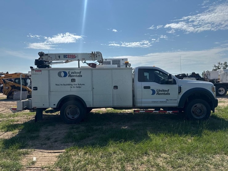2019-ford-f550-xl-image-5