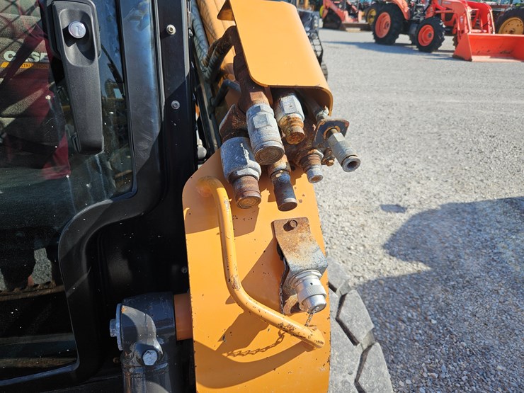 2012-case-sv250-image-6