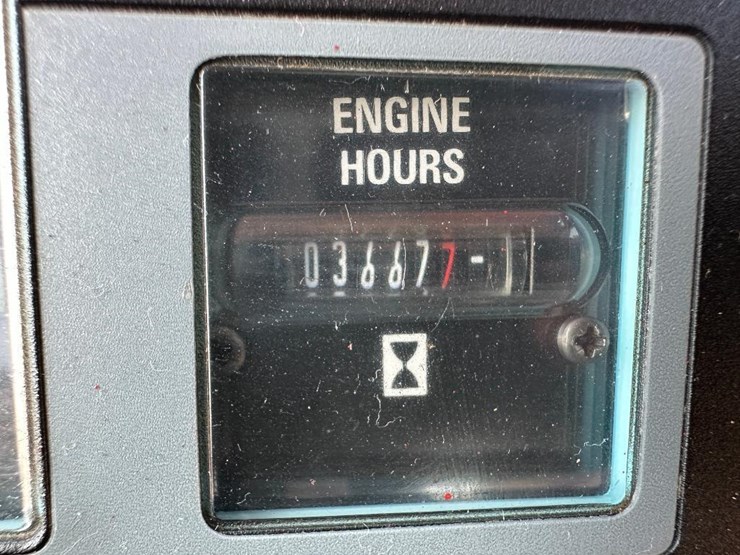 1990-case-ih-5140-image-54