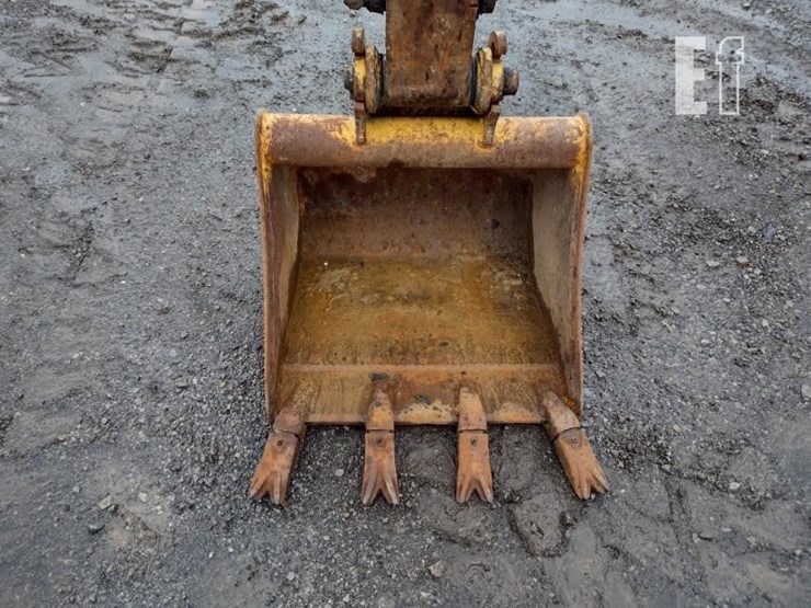 2007-deere-35d-image-18