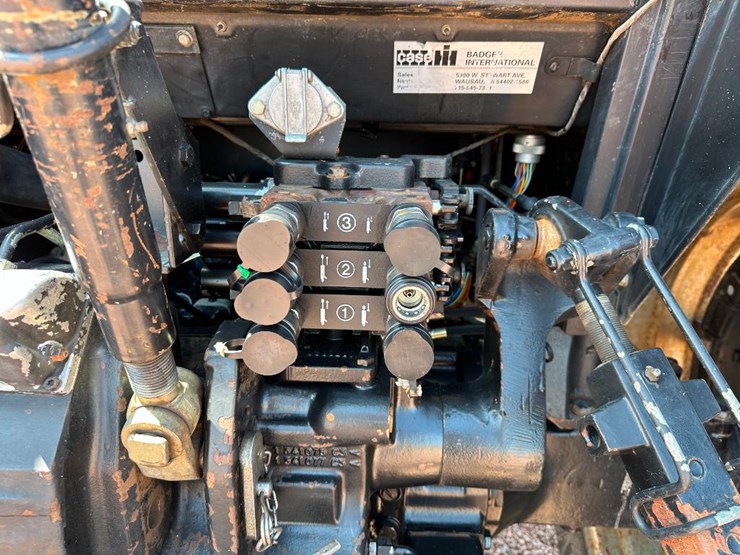 1990-case-ih-5140-image-31