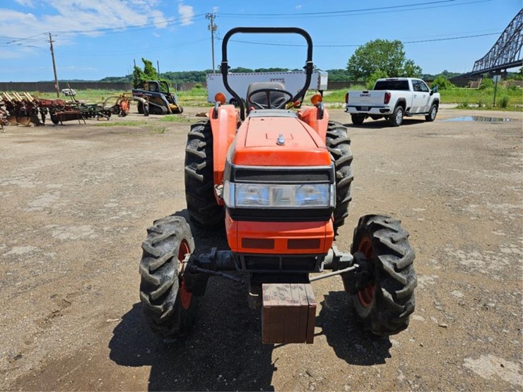 kubota-l3710-image-8