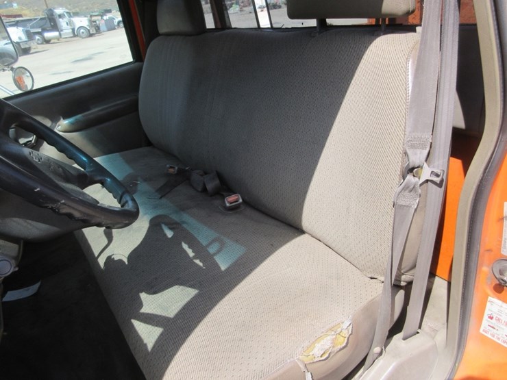 2000-chevrolet-3500hd-image-8