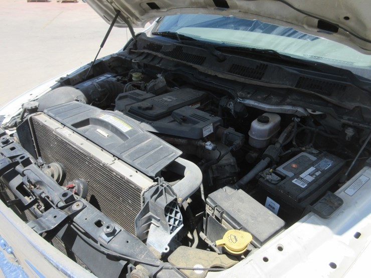 2011-dodge-ram-3500hd-image-6