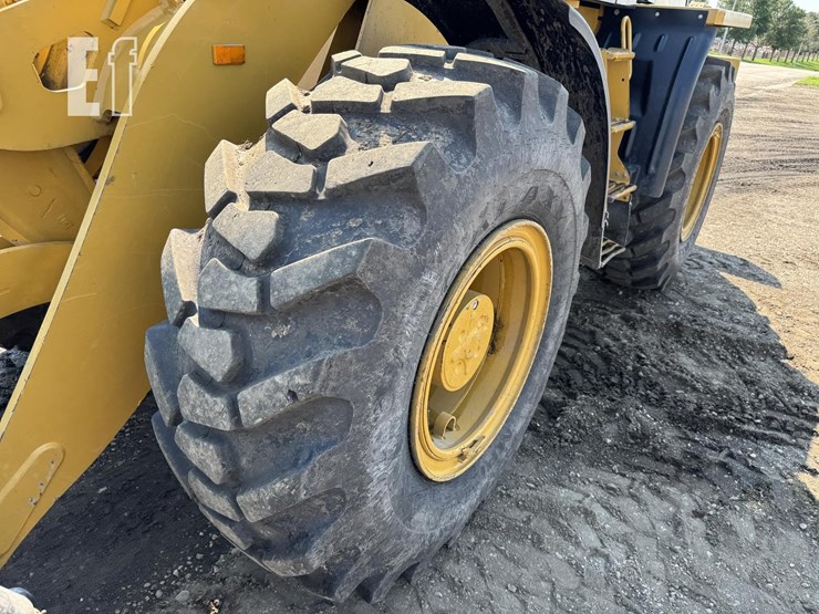 2021-caterpillar-920-image-13