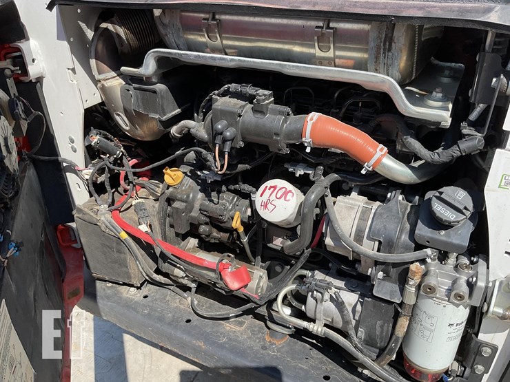 2022-bobcat-t770-image-14